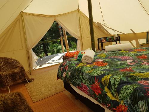 Gallery image of The Luxury Honolulu with Private Bar at Paradise Valley Glamping in Kerikeri