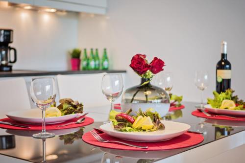 Mad i lejligheden eller i nærheden