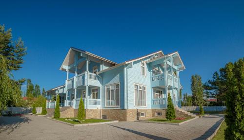 Gallery image of Hotel Aurora Plus in Bulan Sogottuu