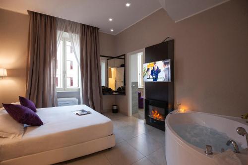 Roman Holidays Boutique