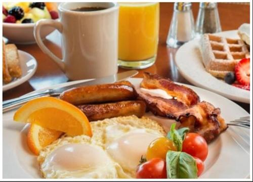 
Options de petit-déjeuner proposées aux clients de l'établissement XX Miglia
