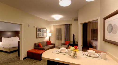 安娜堡的住宿－Staybridge Suites Ann Arbor - Research Parkway, an IHG Hotel，相簿中的一張相片