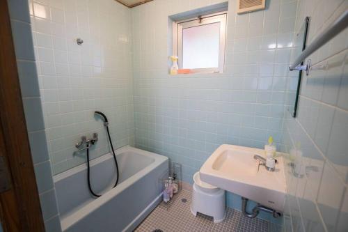 Bilik mandi di Lilac house