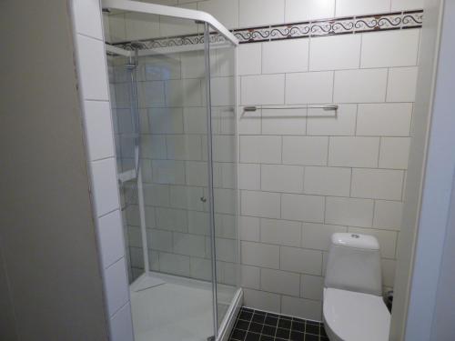 Ένα μπάνιο στο Nya Skogsgården Hostel