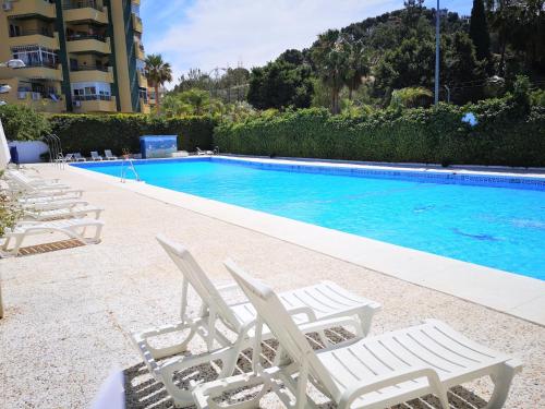 Swimming pool sa o malapit sa Espectacular Apartamento Malaga Playa Y Piscina