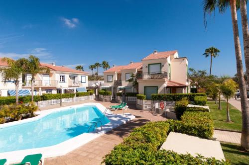 Swimmingpoolen hos eller tæt på Bungalow Pasito Blanco Marina Port 4 by VillaGranCanaria