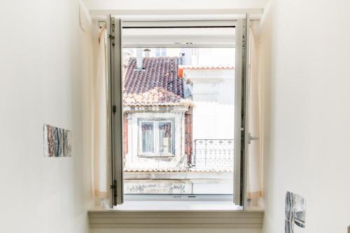 Corpo Santo Lisbon Historical Hotel — City view
