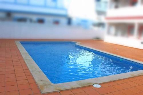 The swimming pool at or close to Amarguinha