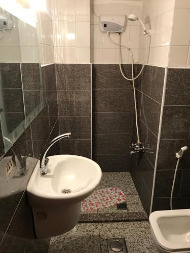 Ванная комната в Ajloun Hotel