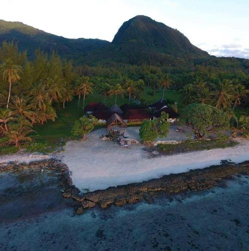 Tifaifai Et Café Huahine, hébergement à Huahine