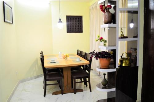 Imagen de la galería de Tanani Newa Home Family Combo, en Pātan