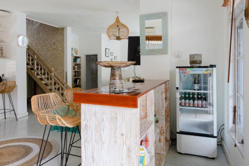 Η κουζίνα ή μικρή κουζίνα στο Tropical House - Legian