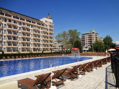 The swimming pool at or close to Sea View Rental Front Beach