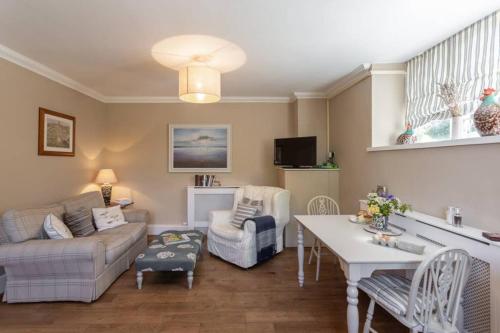 TV/trung tâm giải trí tại Gardeners Cottage