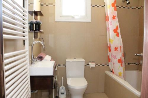 Ένα μπάνιο στο Natali villa in a perfect location