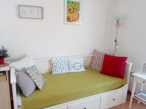 Postel nebo postele na pokoji v ubytování Apartmán Žofie Deštné v Orlických horách