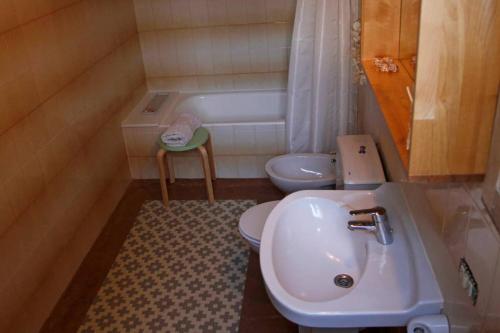 Ванная комната в Casa Mediterranea en pueblo de mar