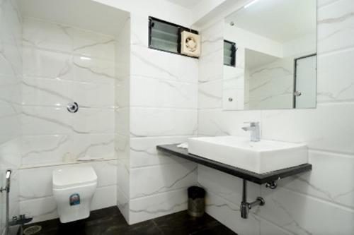 Ένα μπάνιο στο Shripriya-Nathdwara