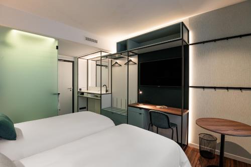 Postel nebo postele na pokoji v ubytování A-STAY Antwerp