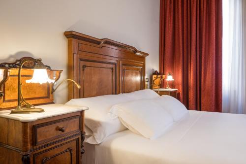 Hotel Locarno photo 125