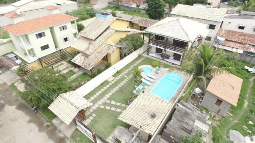Kolam renang di atau dekat dengan CONDOMINIO MIRALVA