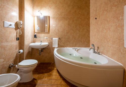 Motel Autosole Italia Cornegliano Laudense Booking