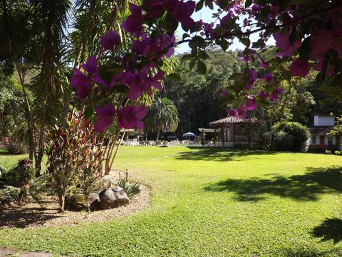 Taman di luar Hotel Vivenda Penedo