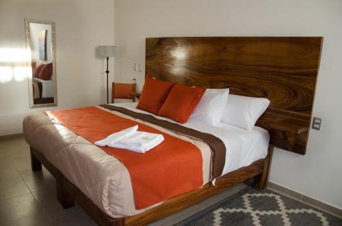 TEXAS INN HOTEL – Photos 4