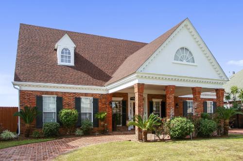 Lovely 5 BR home only 15mins from downtown NOLA