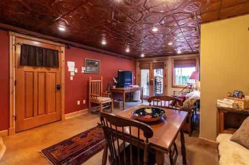 Gallery image of Talus Rock Retreat in Sandpoint