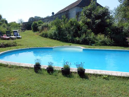 Πισίνα στο ή κοντά στο Chambre d'Hotes Cugnac