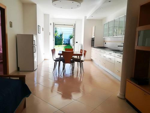 Casa vacanze iside Otranto centro, Salento 7/8 posti
