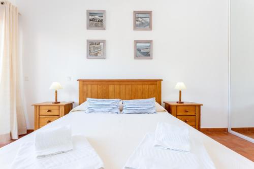 Giường trong phòng chung tại Paradise Home by Seewest