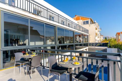 All Saints Suites B&B Kastela