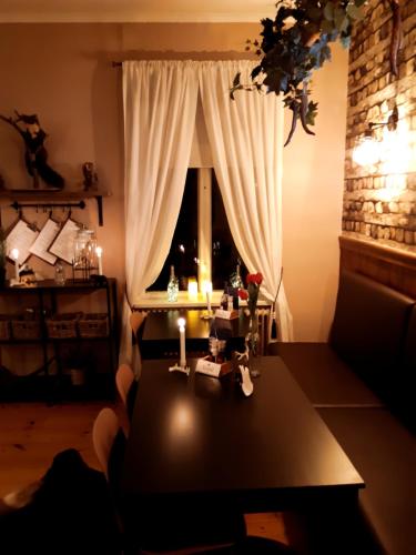 Posezení v ubytování B&B Camp Ängra