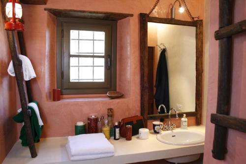 Ein Badezimmer in der Unterkunft I Veroni - Agriturismo and Wine Cellar