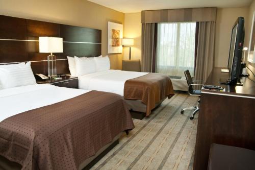 Holiday Inn Charlotte Airport, an IHG Hotel Image