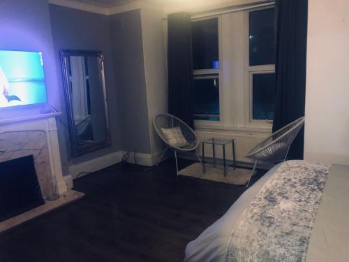 Home, Londra, Marea Britanie