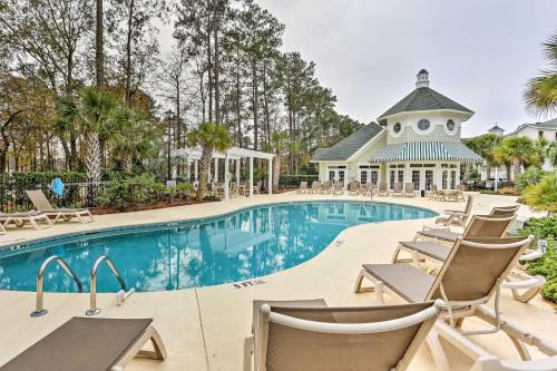 The swimming pool at or close to Golf and Beach Retreat - River Oaks Resort Amenities
