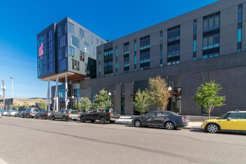 Gallery image of Q21 Condos in Portland