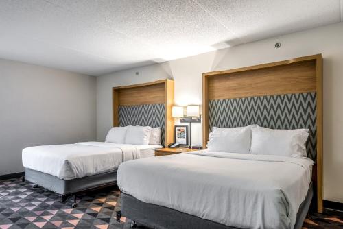 Postel nebo postele na pokoji v ubytování Holiday Inn - Indianapolis Downtown, an IHG Hotel