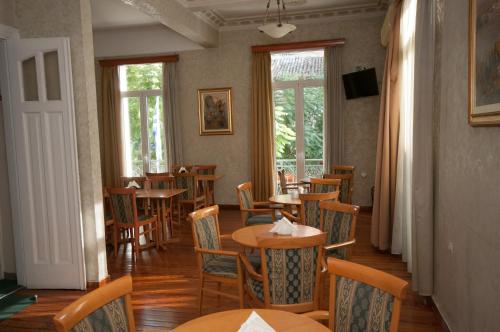 Restaurace v ubytování Cecil Hotel