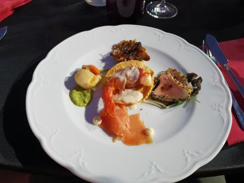 Φωτογραφία από το άλμπουμ του Hotel Sara σε Καόρλε