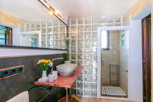 Koupelna v ubytování Casa Baix