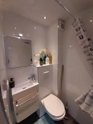 Een badkamer bij Mi BnB Amsterdam