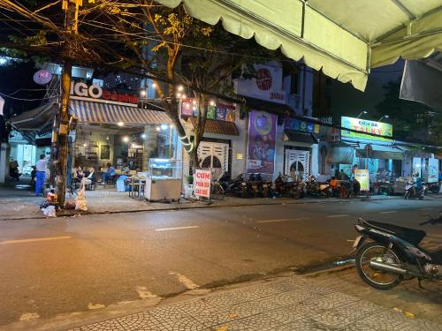 Supermercado u otro tipo de tienda en el hotel o alrededores