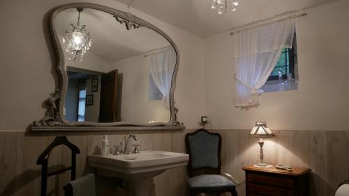 A bathroom at La Mianda