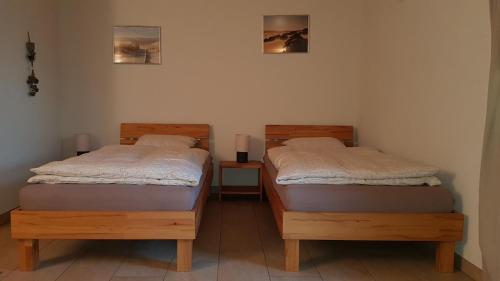 Ένα ή περισσότερα κρεβάτια σε δωμάτιο στο Studio dans une villa à Veyras
