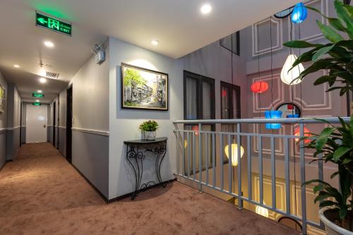 Foto Hanois asuva majutusasutuse Babylon Premium Hotel & Spa galeriist