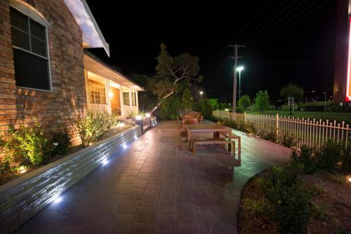 Zahrada ubytování Best Western Plus All Settlers Motor Inn